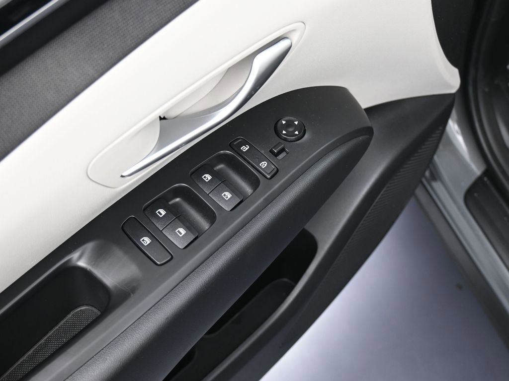 Used 2024 Hyundai Tucson SEL w/ Convenience Package image 18