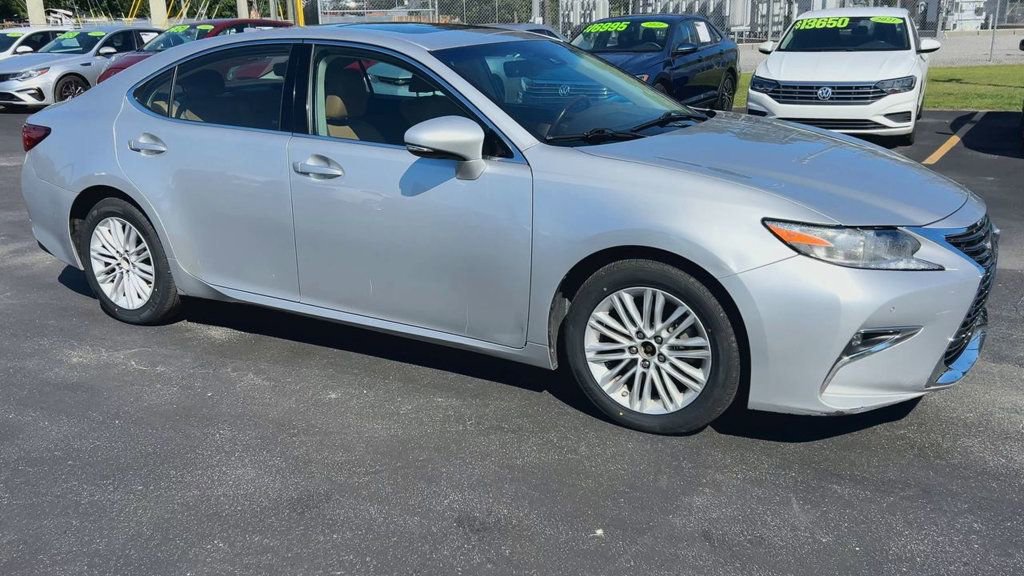 Used 2016 Lexus ES 350 FWD image 2