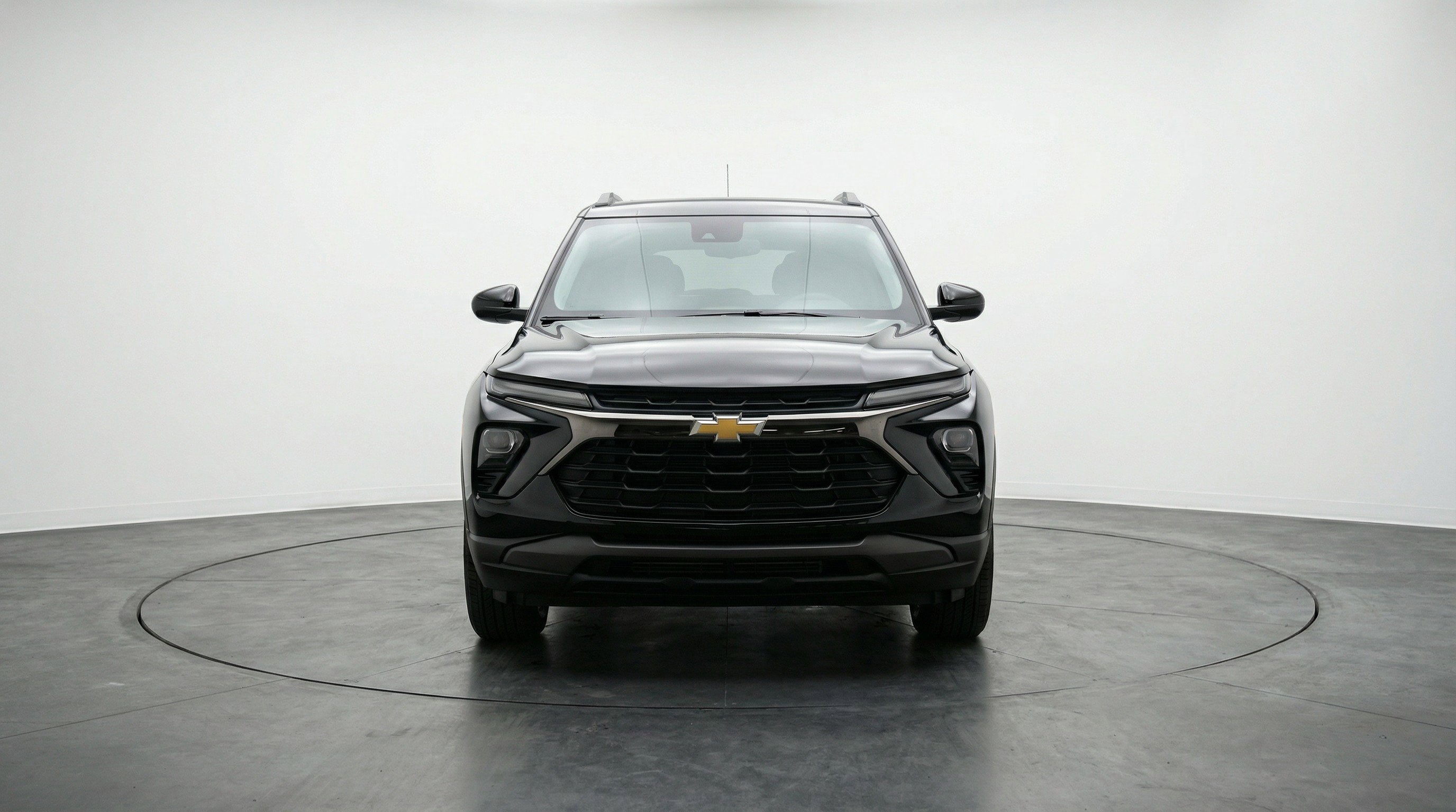 Used 2025 Chevrolet TrailBlazer LT FWD image 2