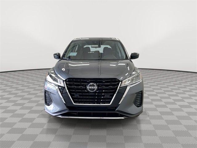 Certified 2025 Nissan Kicks Play S image 4