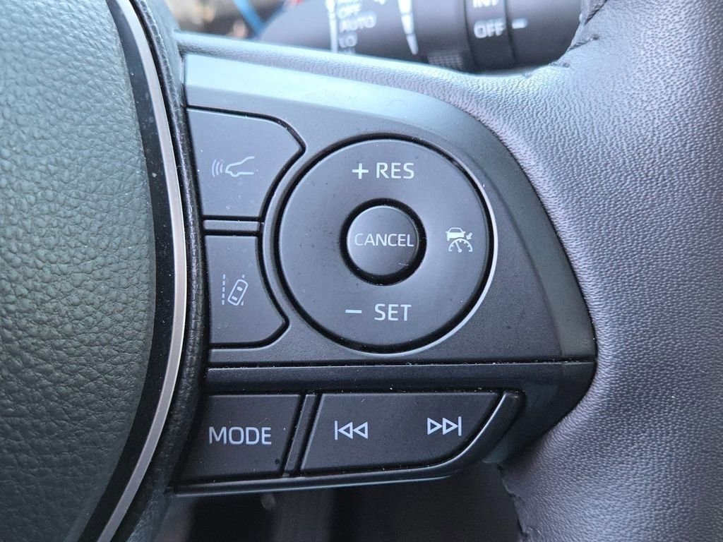 Used 2025 Toyota RAV4 XSE w/ Weather Package image 16