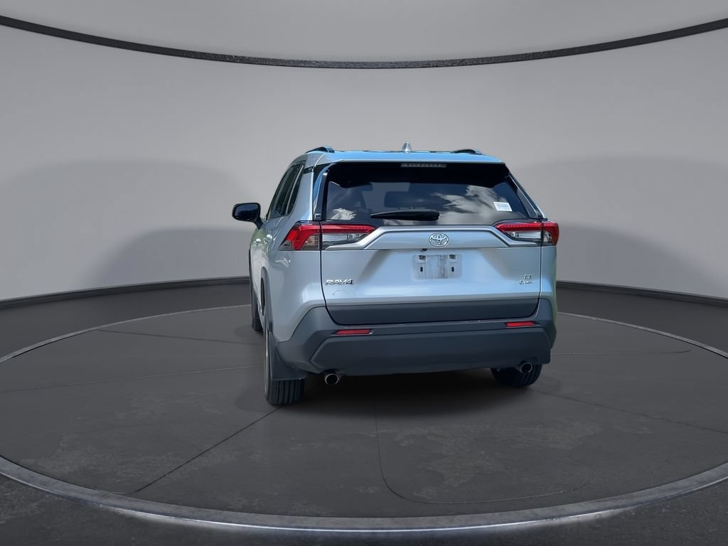 Used 2025 Toyota RAV4 LE AWD/4WD image 7