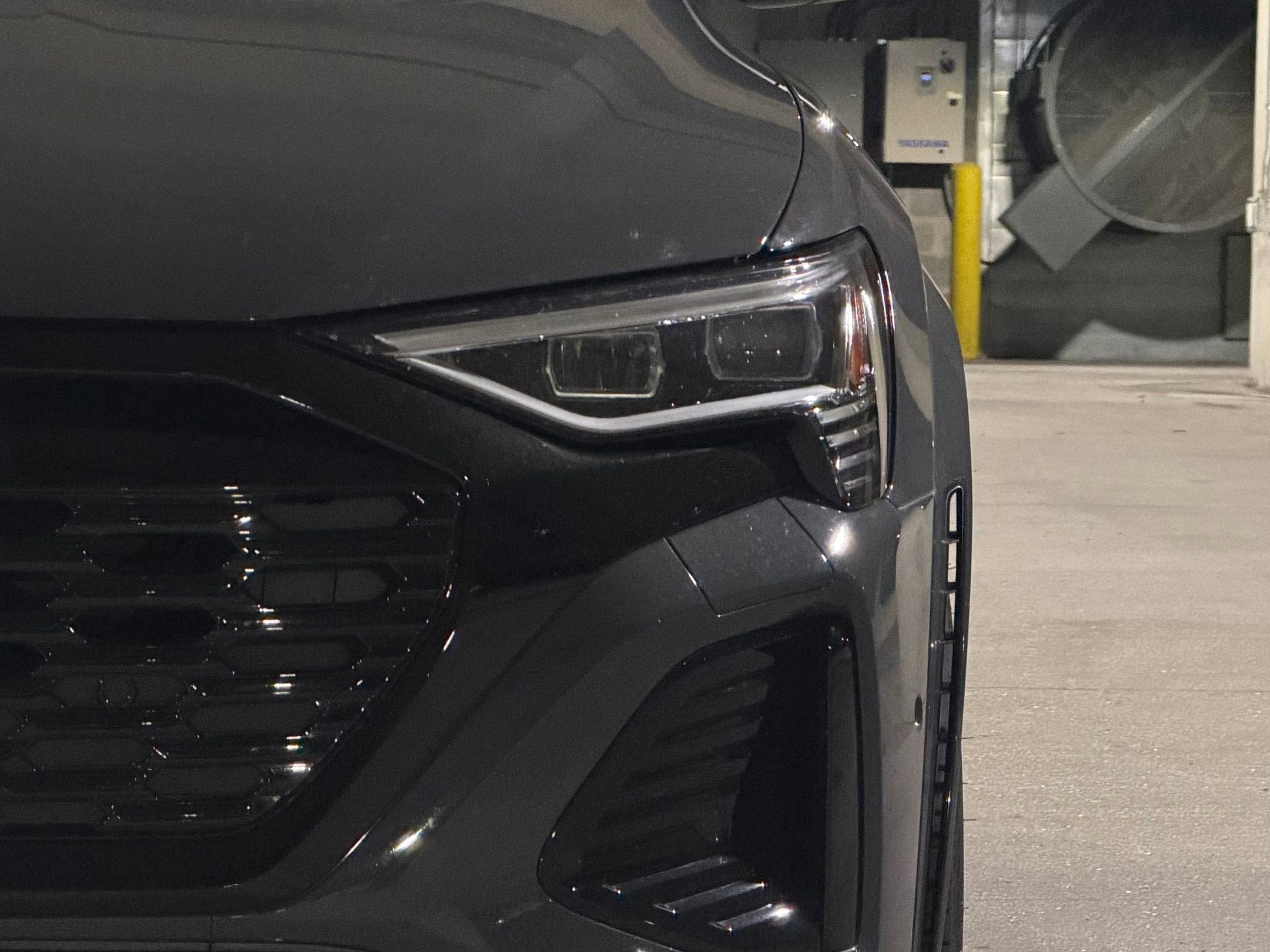 Used 2024 Audi SQ8 e-tron Premium Plus w/ Black Optic Package AWD/4WD image 11