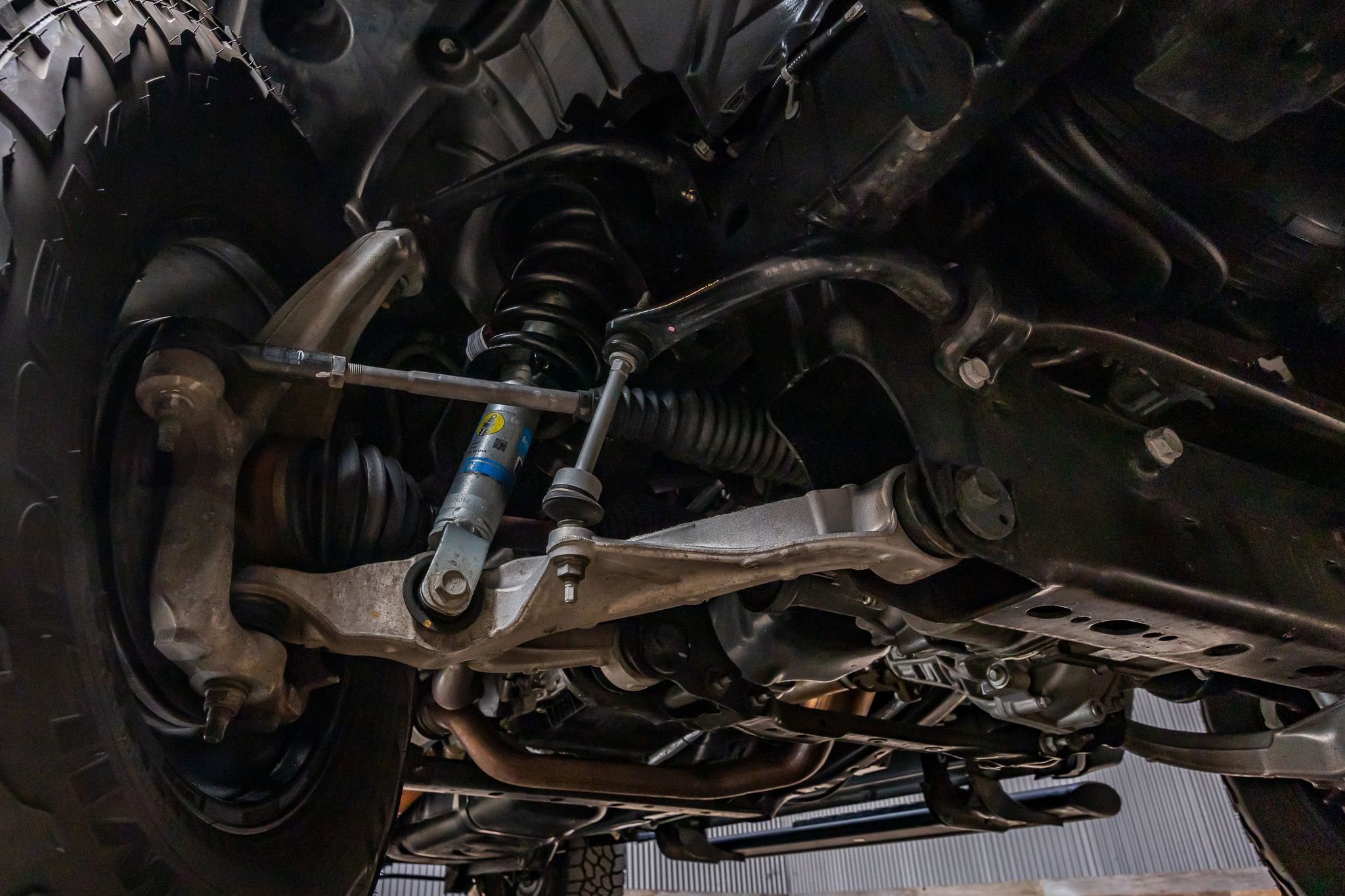 Used 2017 RAM 1500 Sport w/ Black Ram 1500 Sport Group image 13