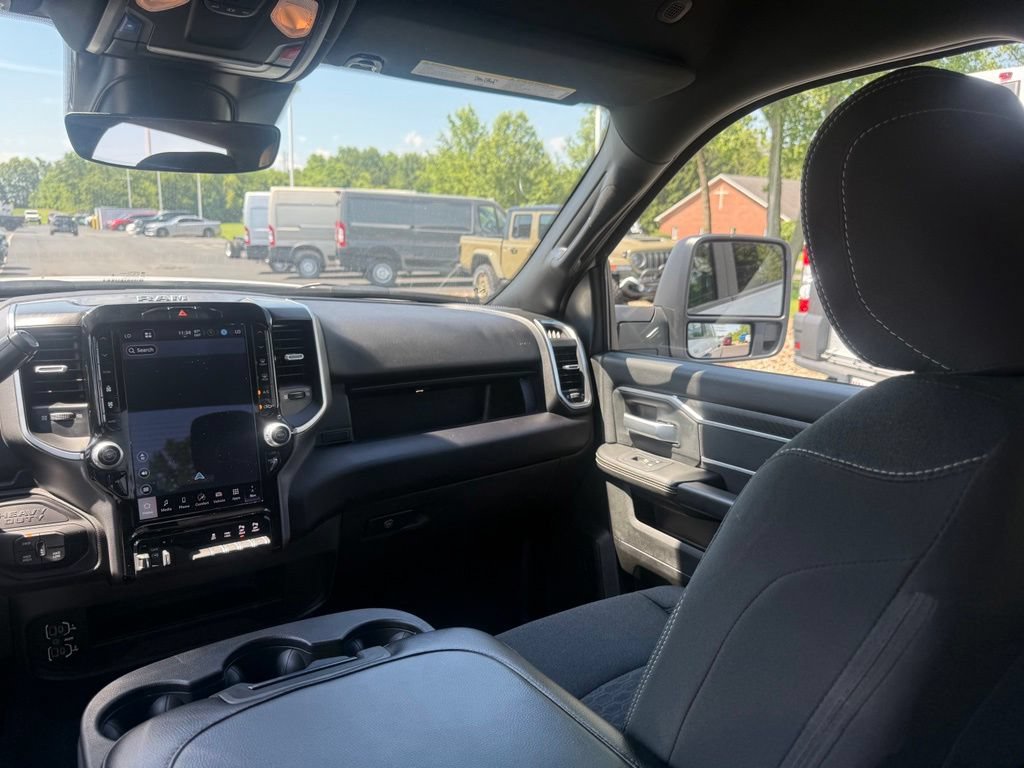 Certified 2025 RAM 2500 Big Horn AWD/4WD image 36