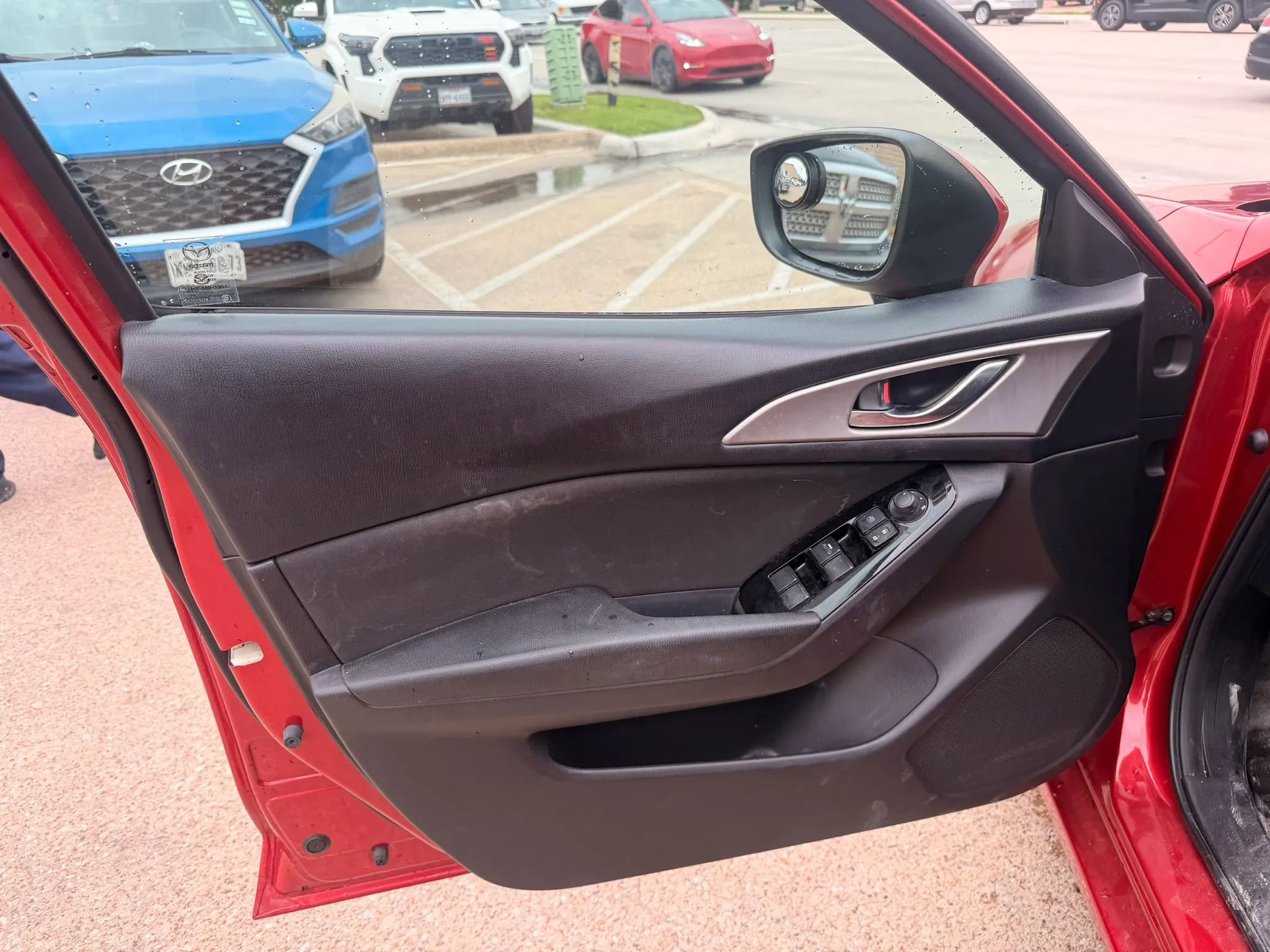 Used 2017 MAZDA MAZDA3 Sport FWD image 9
