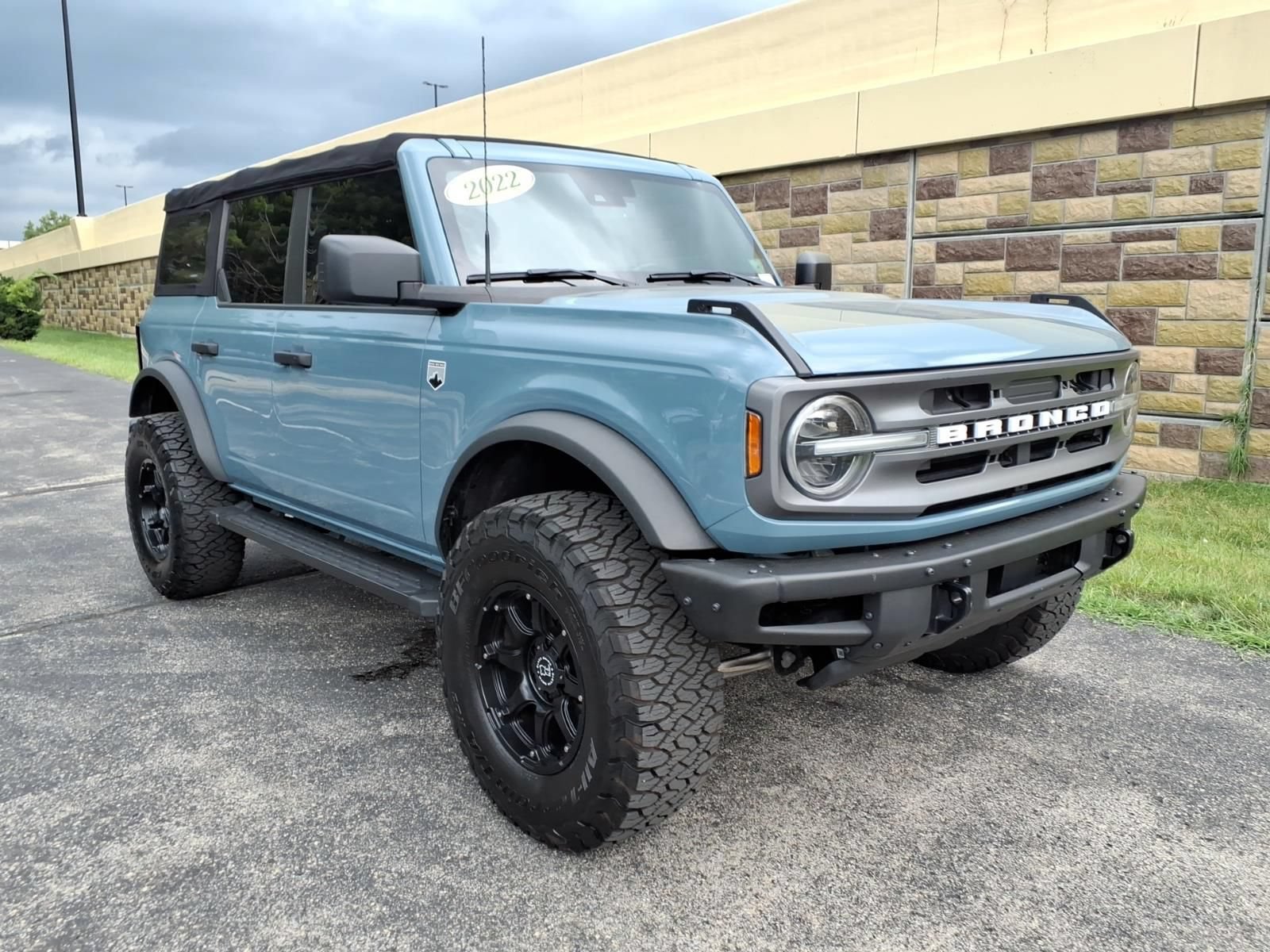 Used 2022 Ford Bronco Big Bend AWD/4WD image 2