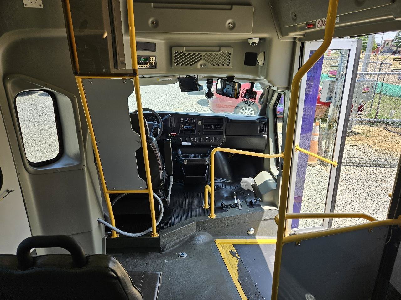 Used 2015 Chevrolet Express 4500 w/ Shuttle Bus Package RWD image 52