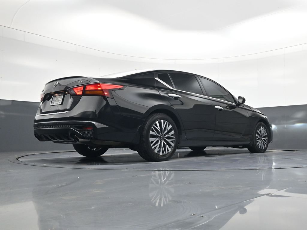 Used 2023 Nissan Altima 2.5 SV w/ SV Premium Package FWD image 22
