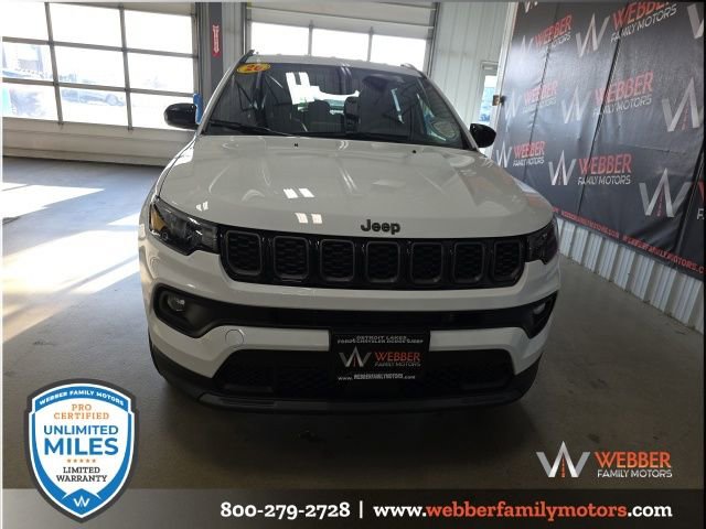 New 2026 Jeep Compass Latitude image 2