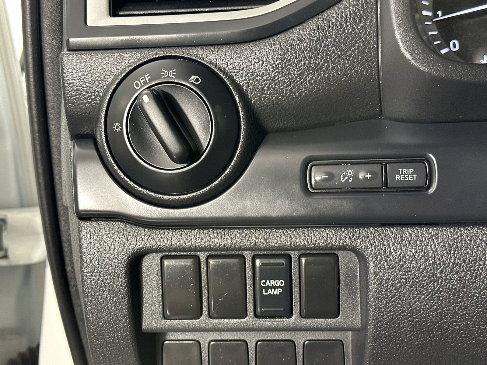 Used 2019 Nissan Titan S AWD/4WD image 22
