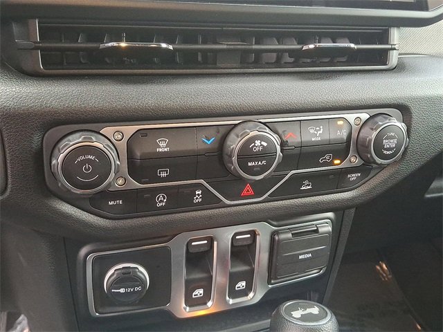 Used 2024 Jeep Wrangler Sport S image 14