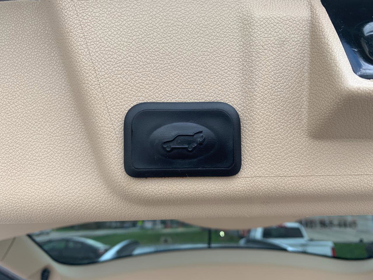 Used 2012 Buick Enclave Premium FWD image 37