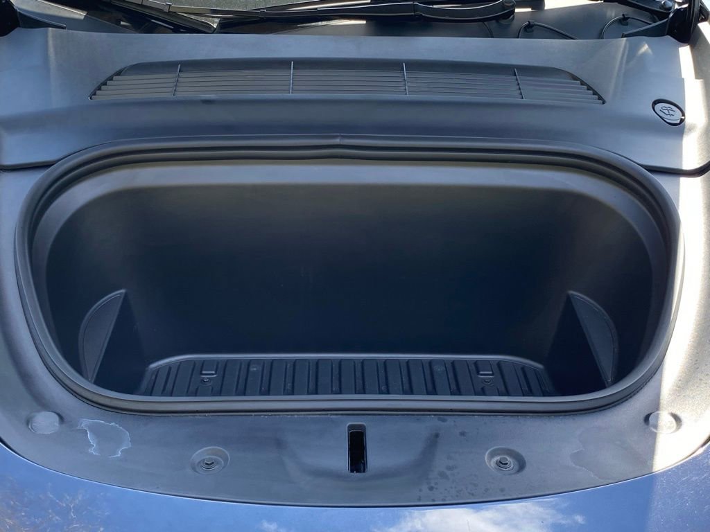Used 2025 Tesla Model Y Long Range image 17