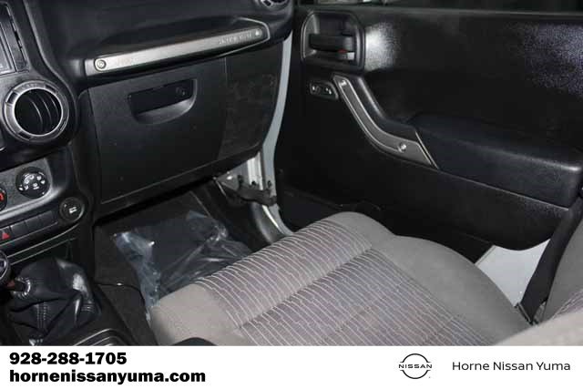 Used 2012 Jeep Wrangler Unlimited Sport AWD/4WD image 11