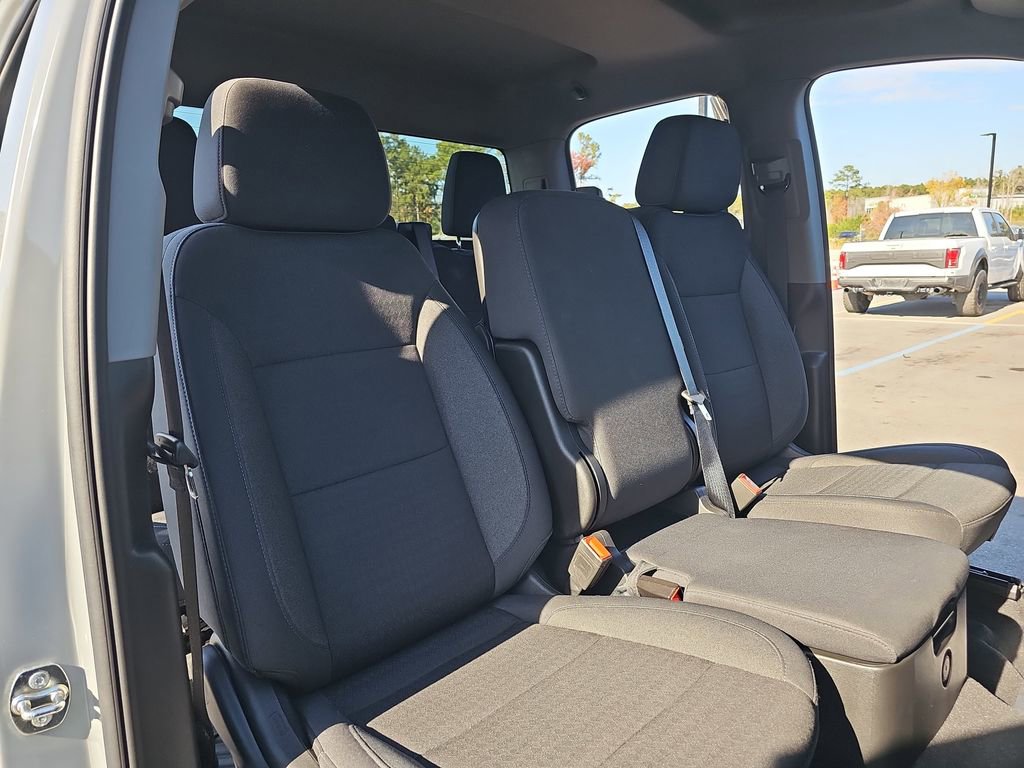 Used 2025 Chevrolet Silverado 1500 Custom w/ Turbomax Blackout Package image 15