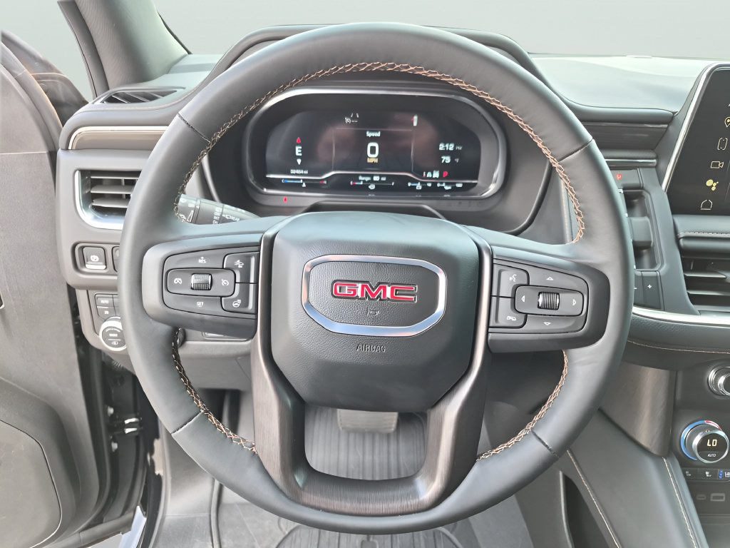 Used 2024 GMC Yukon AT4 w/ AT4 Premium Plus Package AWD/4WD image 20