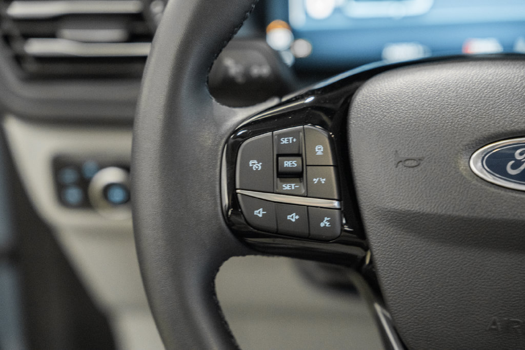 Used 2024 Ford Escape SE w/ PHEV Premium Package FWD image 21