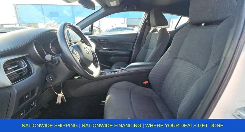 Used 2019 Toyota C-HR XLE image 7