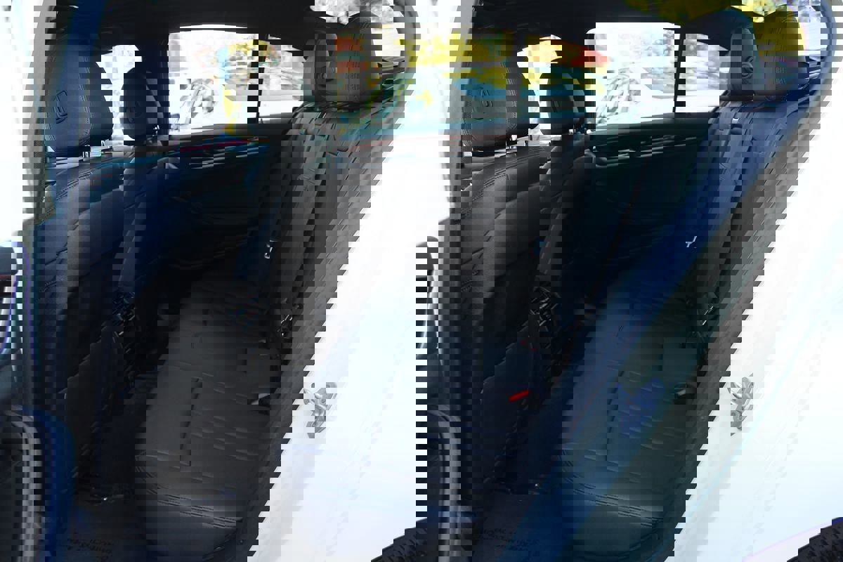 Used 2019 BMW 530i xDrive image 26