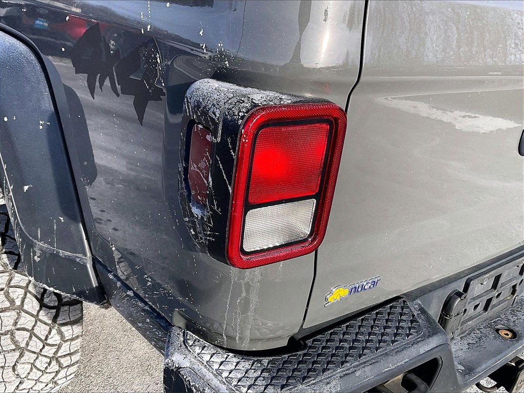 Used 2020 Jeep Gladiator Sport w/ Quick Order Package 24S image 31