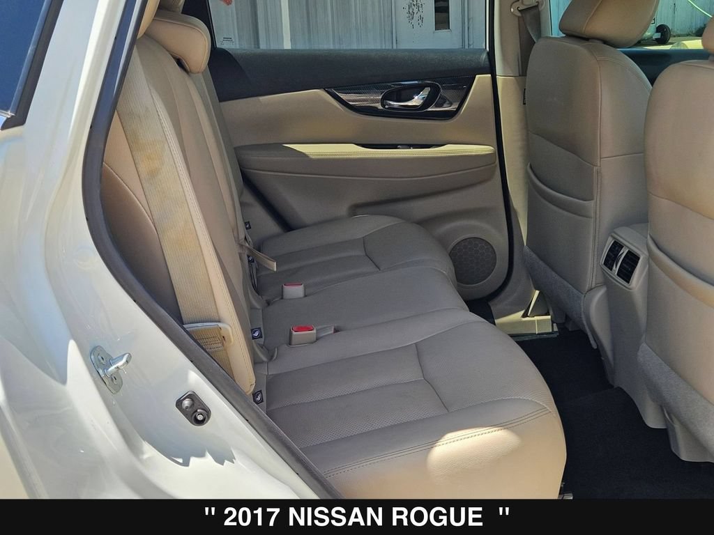 Used 2017 Nissan Rogue SL w/ SL Premium Package FWD image 27