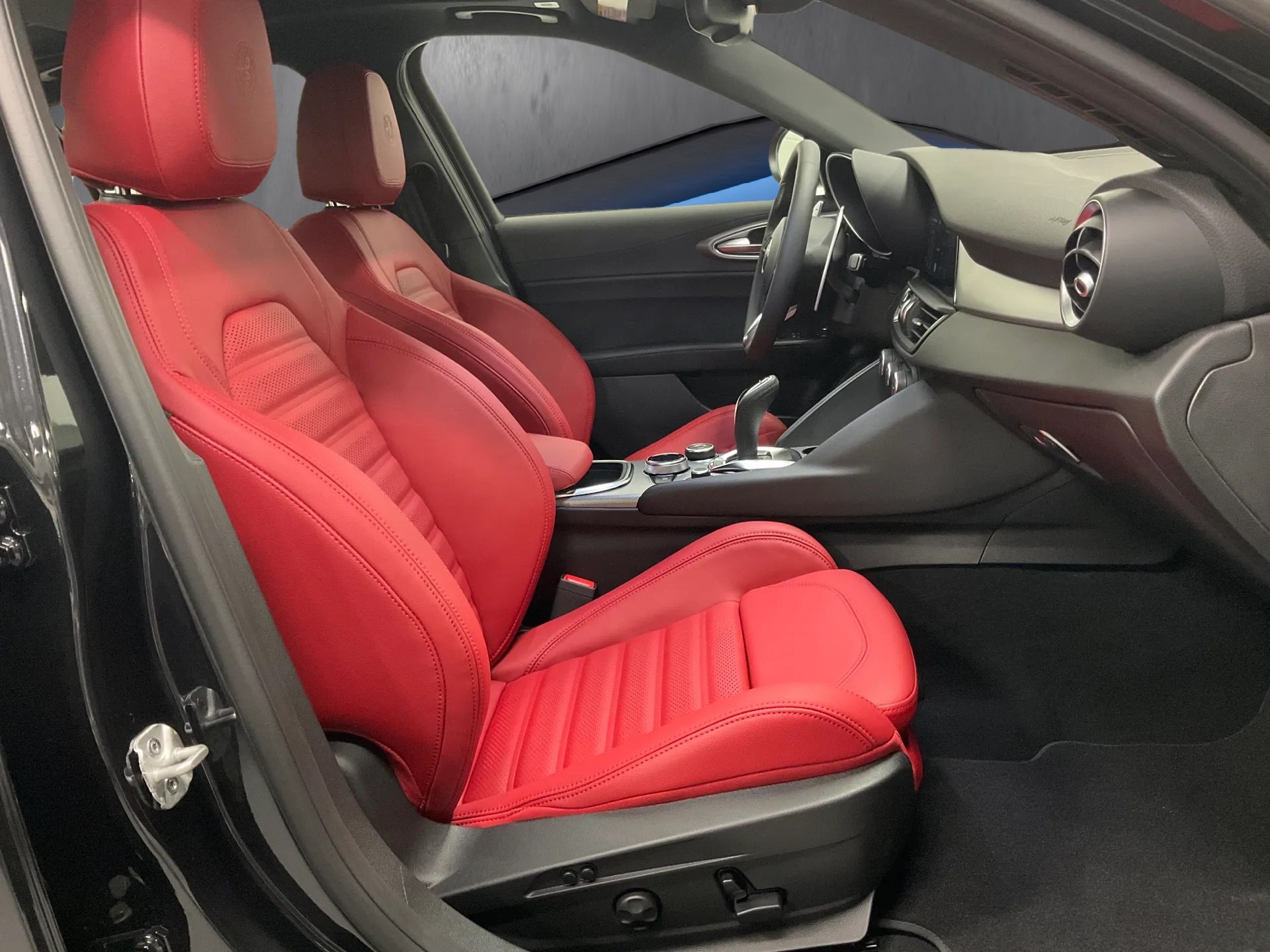 New 2026 Alfa Romeo Giulia AWD w/ Driving Assist Package image 11