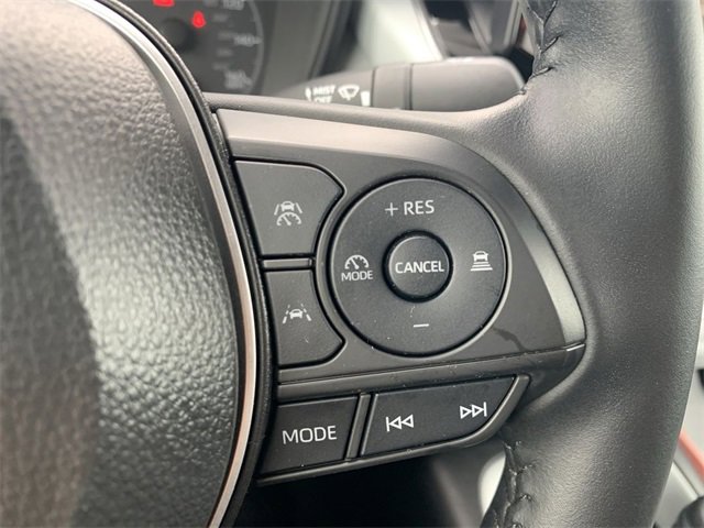 Used 2025 Toyota Corolla SE image 28