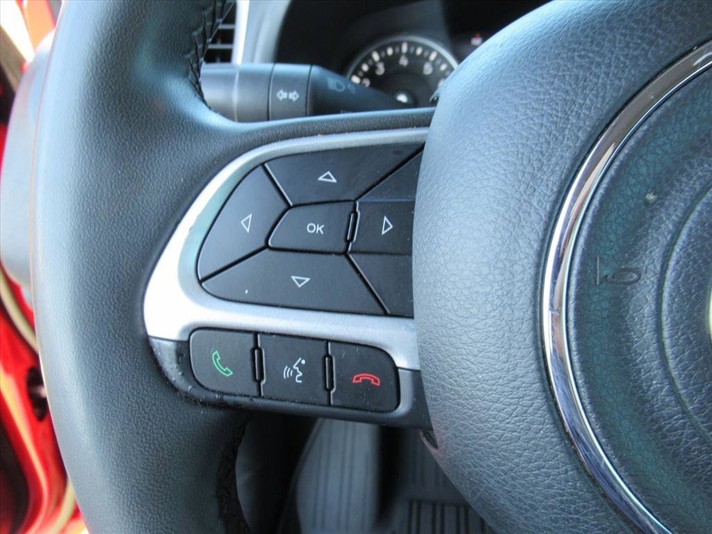 Used 2021 Jeep Renegade Latitude image 19