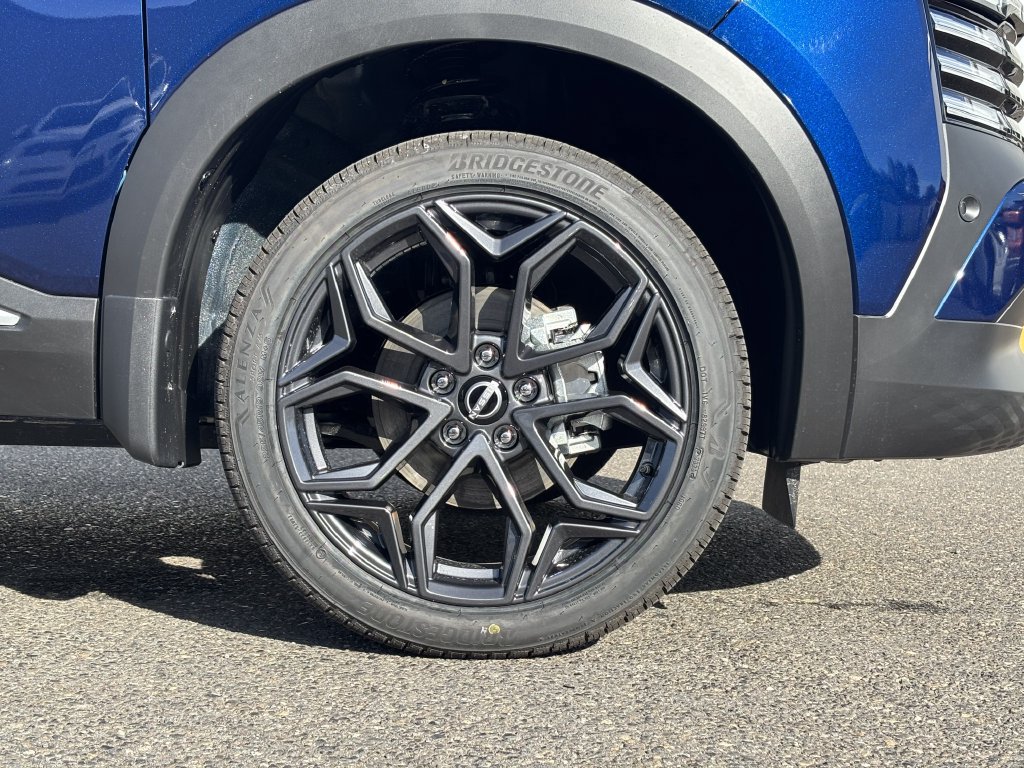 New 2027 Nissan Kicks SR AWD/4WD image 9