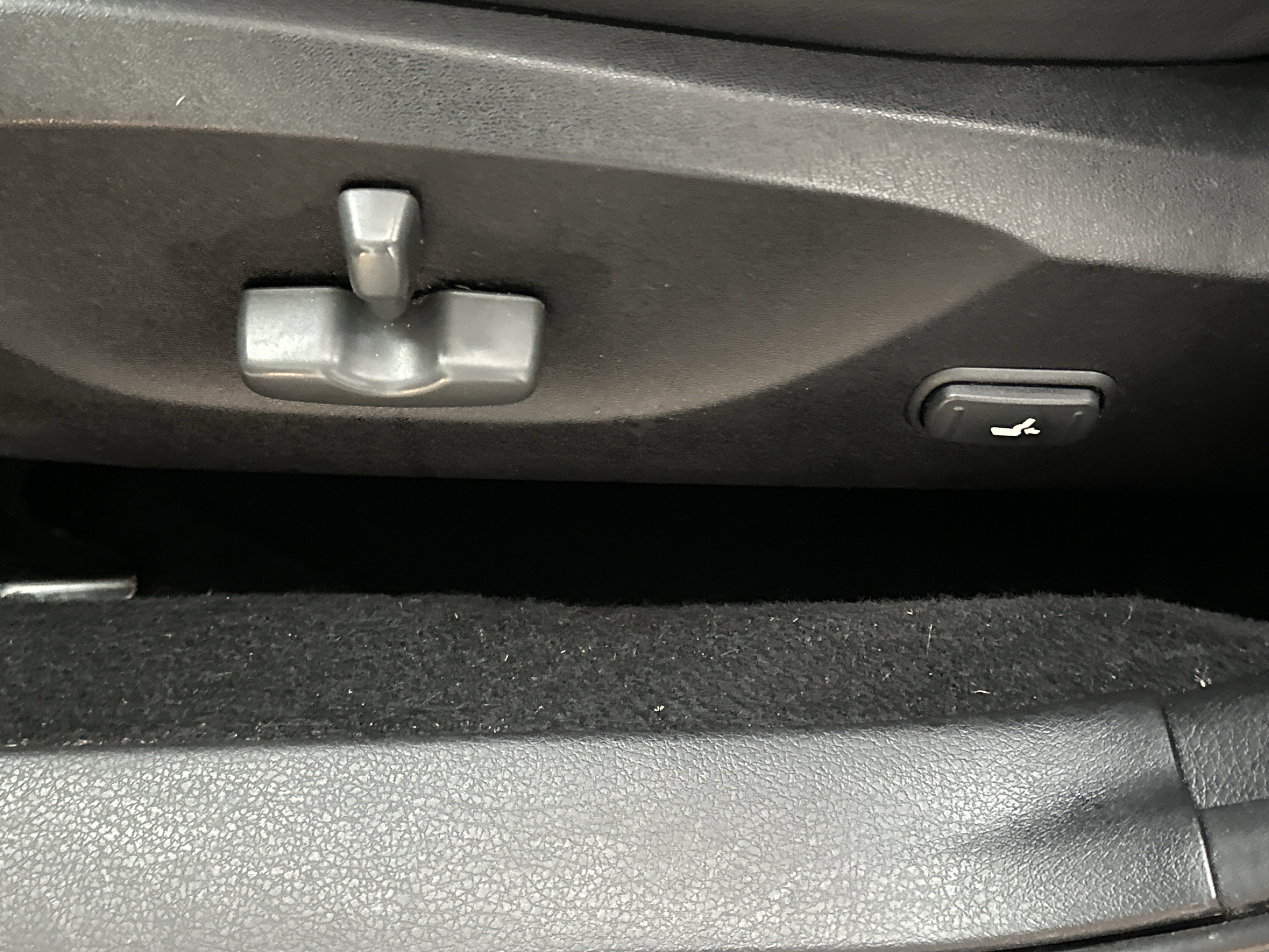 Used 2011 Subaru Forester 2.5X Limited w/ Popular Equipment Group 4B image 18