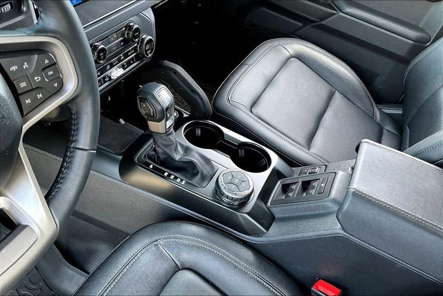 Used 2025 Ford Bronco Badlands image 18