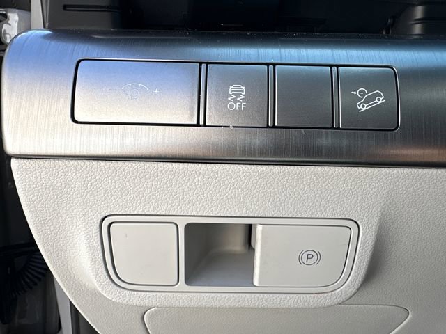 Used 2026 Hyundai Kona SEL Sport FWD image 25