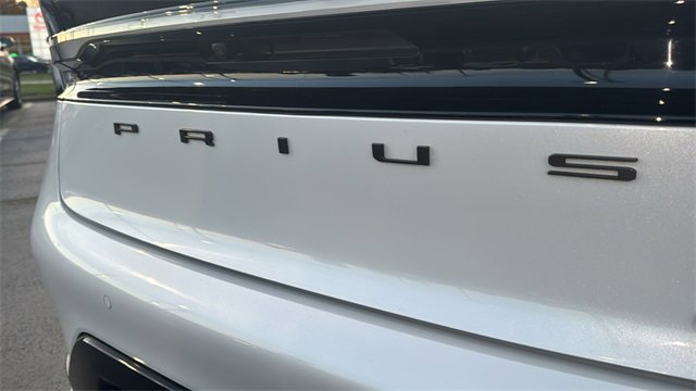 Used 2025 Toyota Prius Plug-In Hybrid image 27