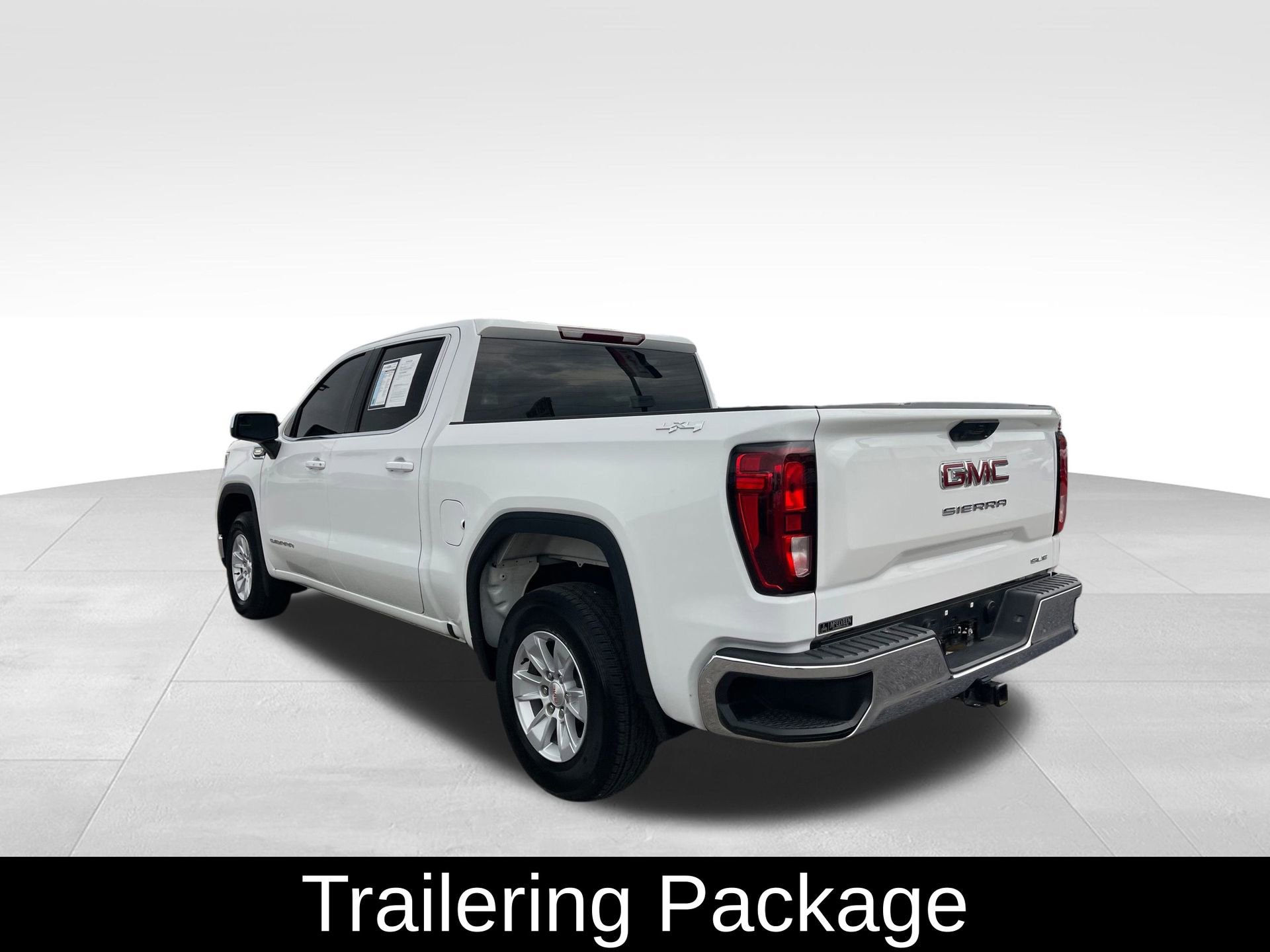 Used 2025 GMC Sierra 1500 SLE image 8