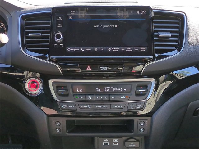 New 2026 Honda Ridgeline Black Edition image 17