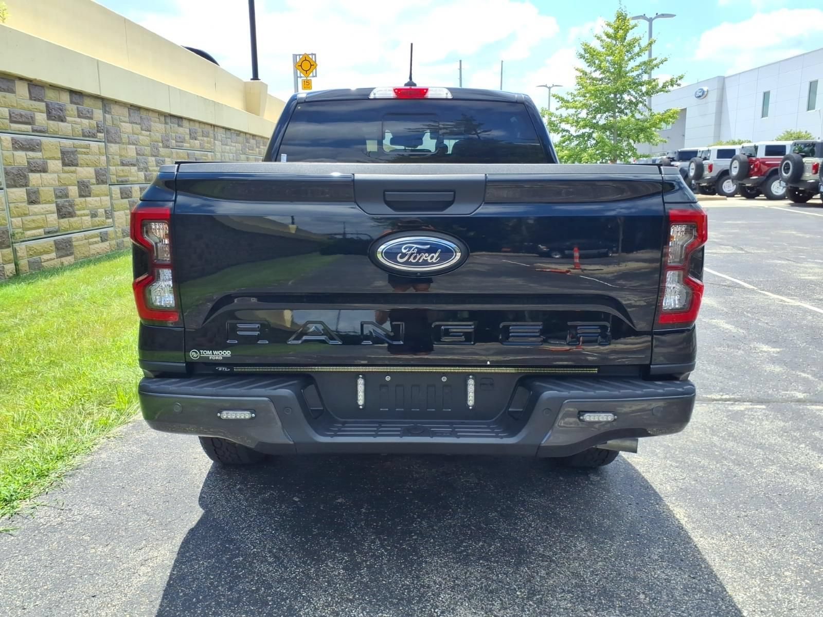 Used 2024 Ford Ranger XLT w/ Equipment Group 301A High AWD/4WD image 9