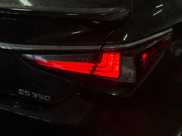 Used 2023 Lexus ES 350 w/ Premium Package image 7