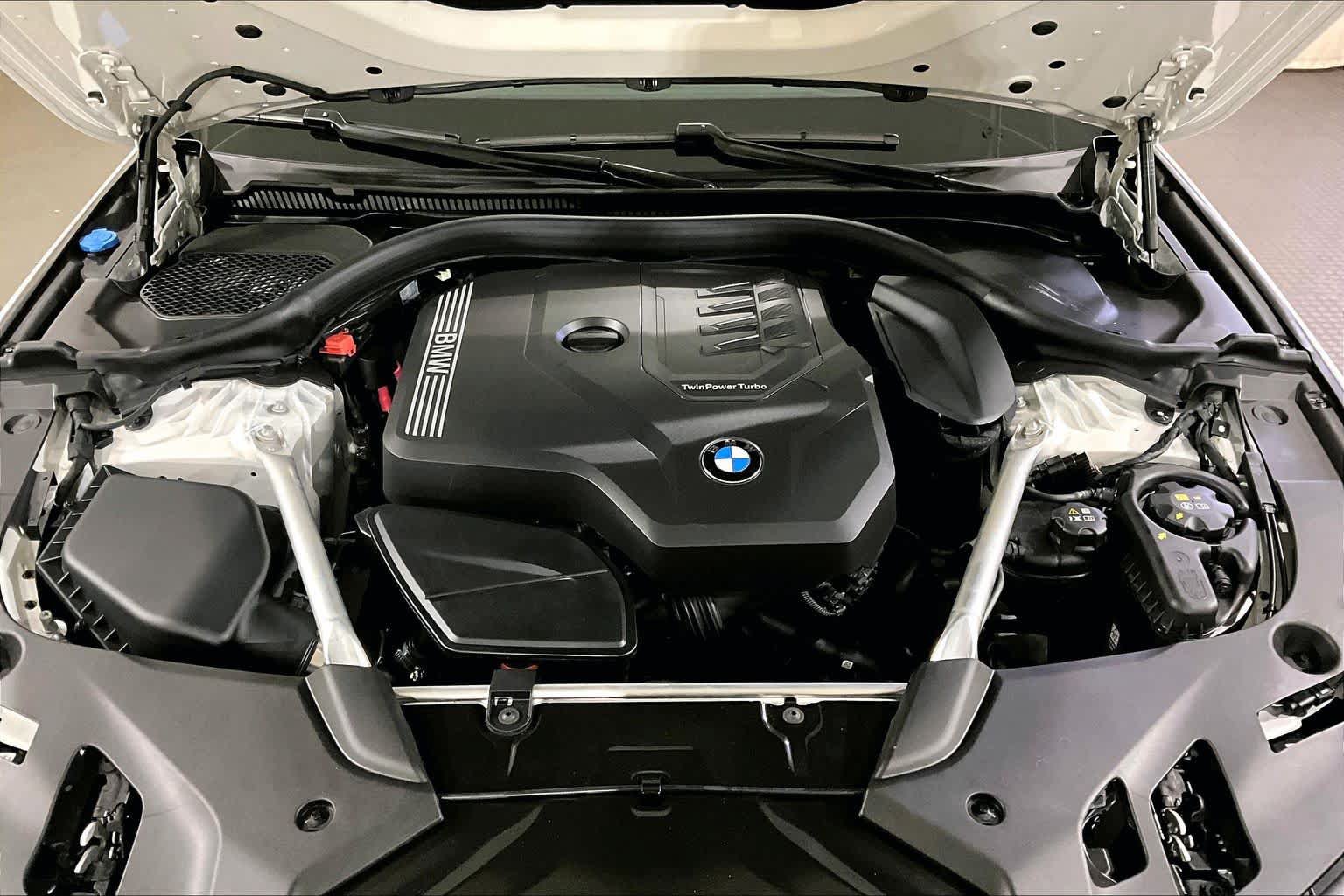 Certified 2023 BMW 530i xDrive w/ M Sport Package AWD/4WD image 29