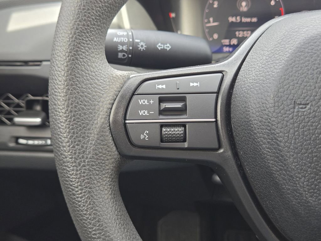 Certified 2023 Honda Accord EX image 29