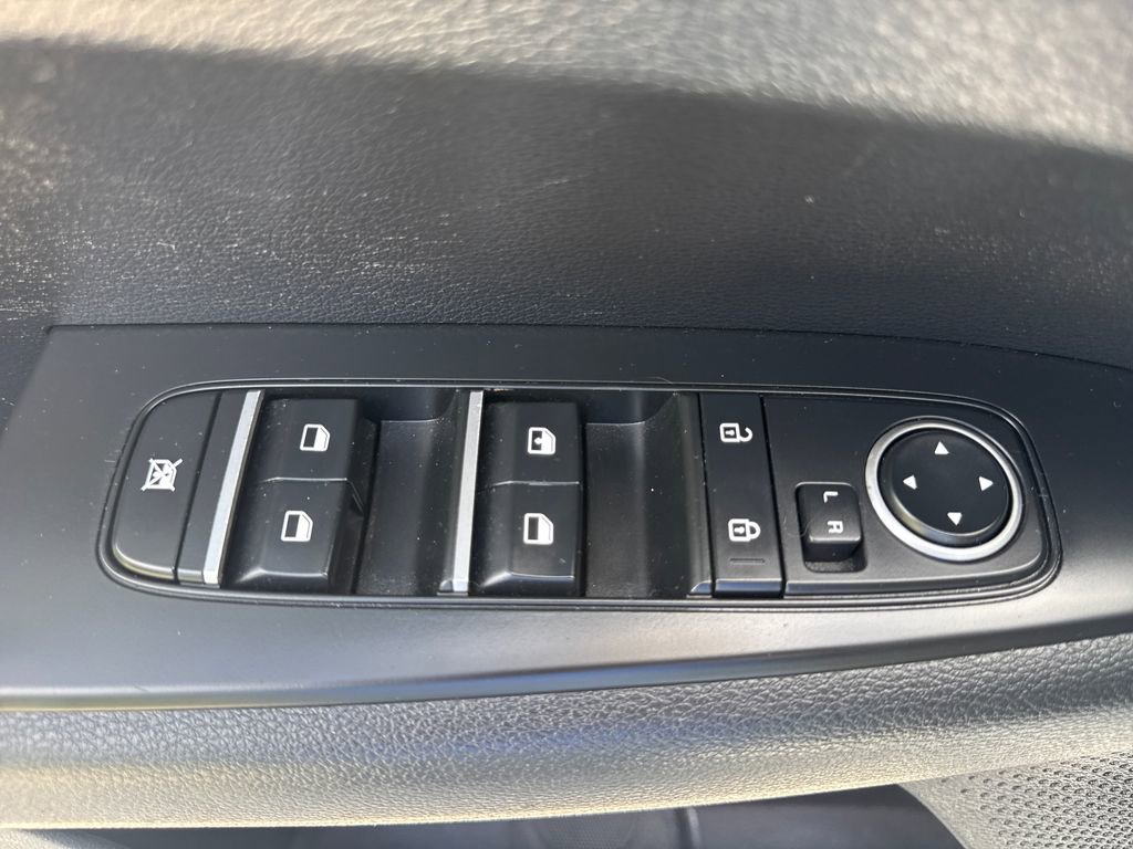 Used 2022 Kia Forte LXS image 15