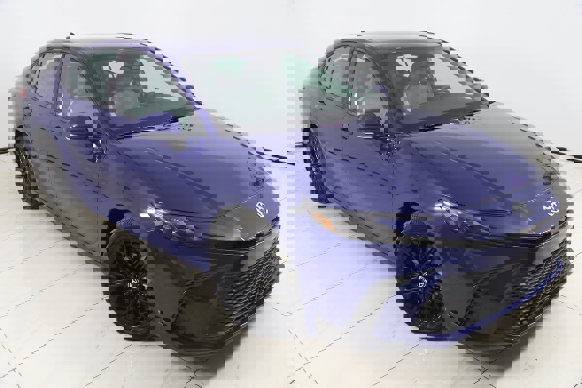 Used 2025 Toyota Camry SE image 17