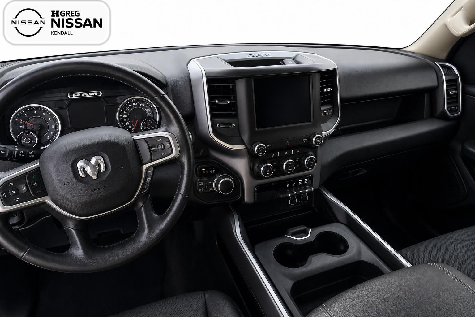 Used 2020 RAM 1500 4x4 Crew Cab image 11