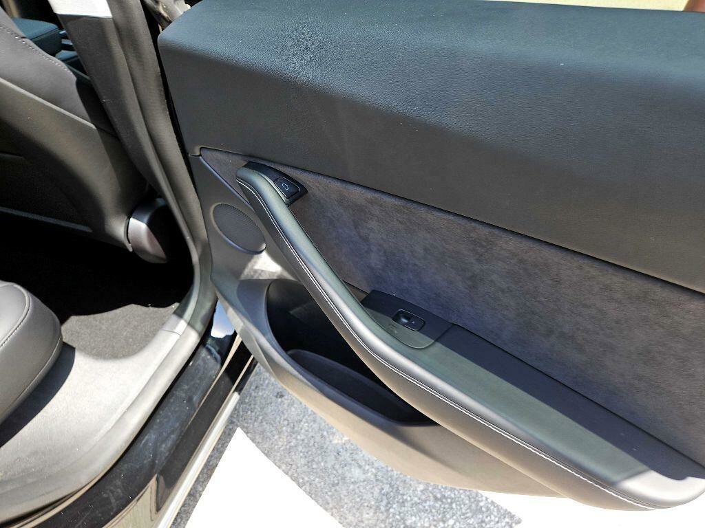 Used 2021 Tesla Model Y Performance AWD/4WD image 22