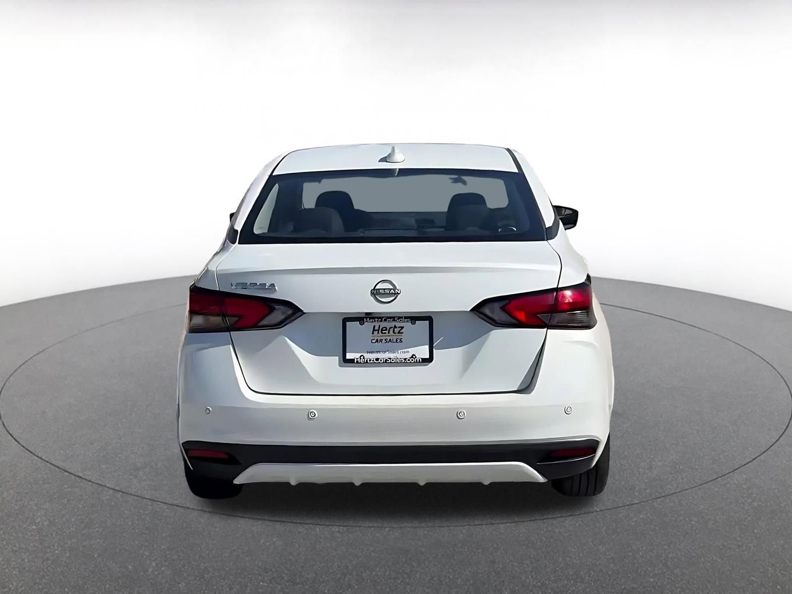 Used 2025 Nissan Versa SV image 12