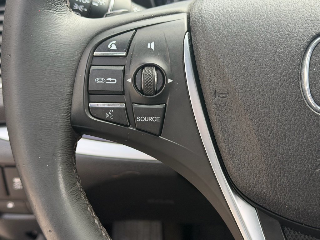 Used 2015 Acura TLX w/ Technology Package FWD image 25