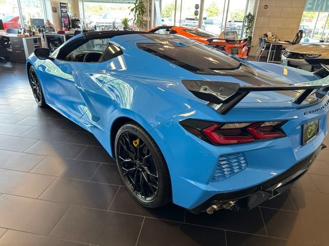 Used 2025 Chevrolet Corvette Stingray Coupe w/ 1LT RWD image 6
