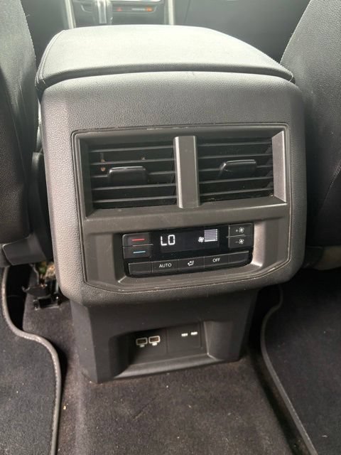 Used 2021 Volkswagen Atlas SE w/ Towing Package AWD/4WD image 29