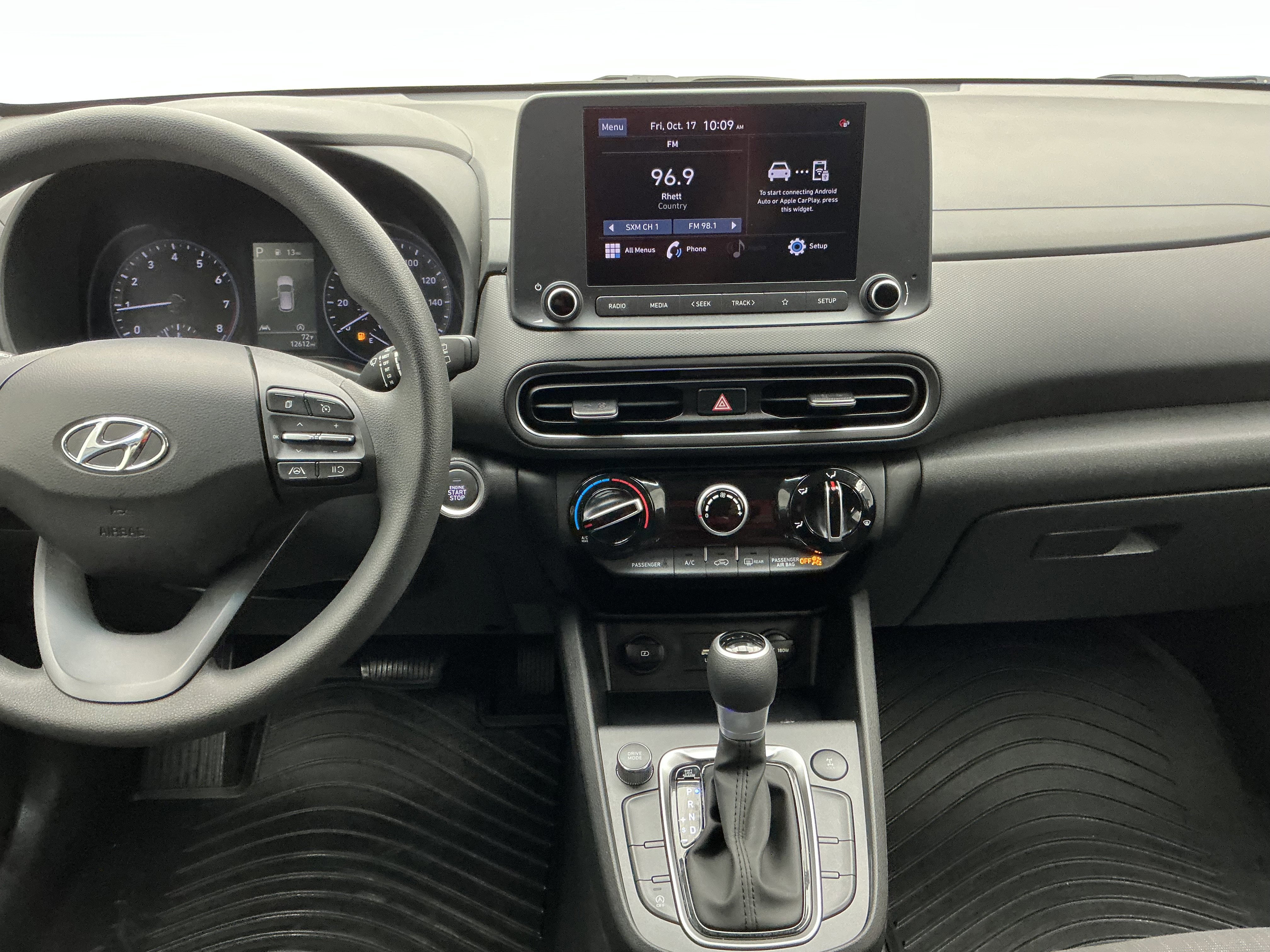 Used 2023 Hyundai Kona SEL image 20