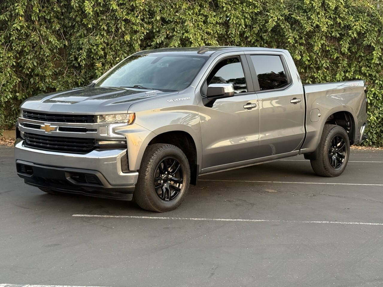 Used 2021 Chevrolet Silverado 1500 LT AWD/4WD image 4